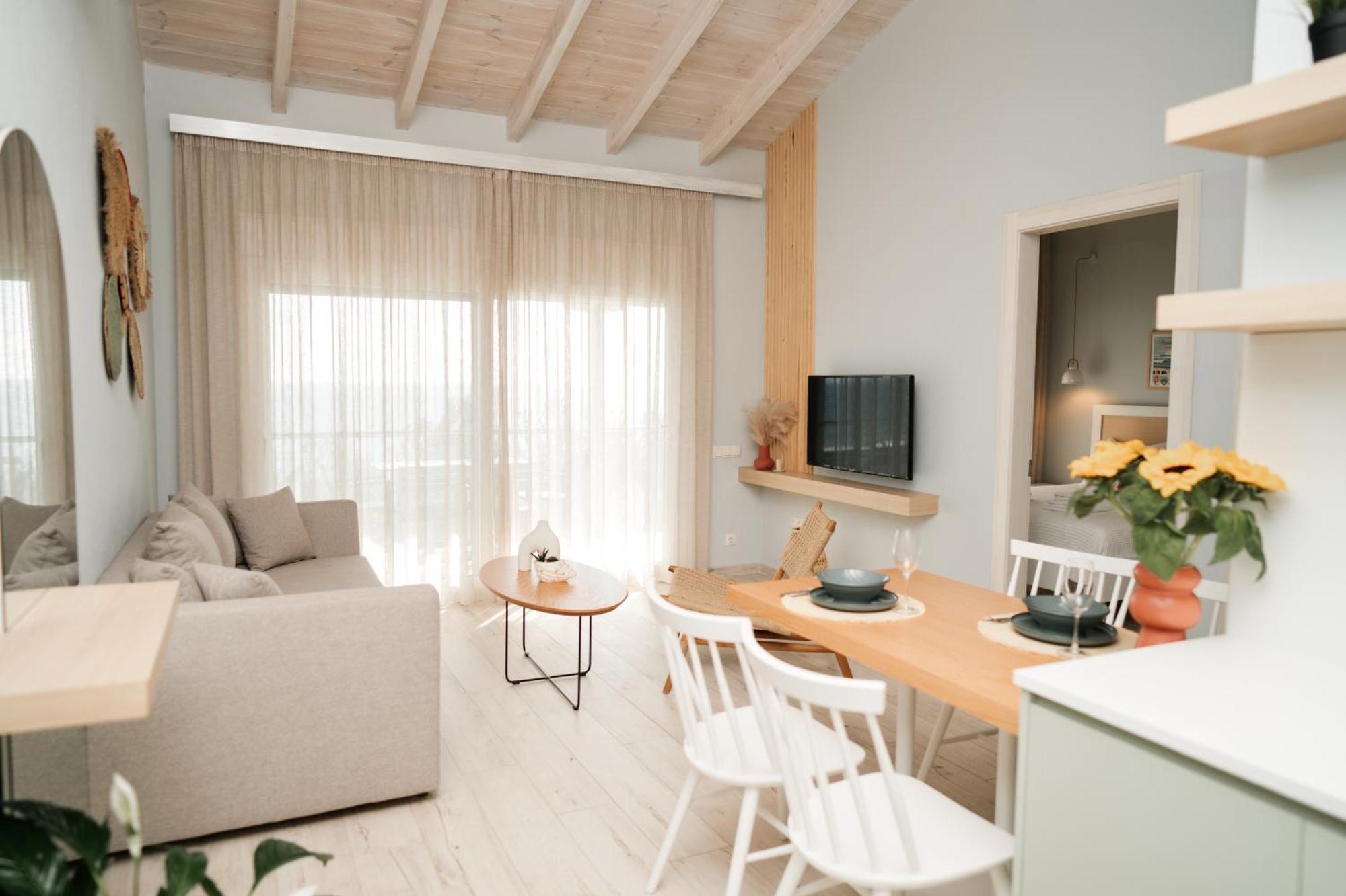 Aegean View Villa Loutra Elevtheron Екстериор снимка